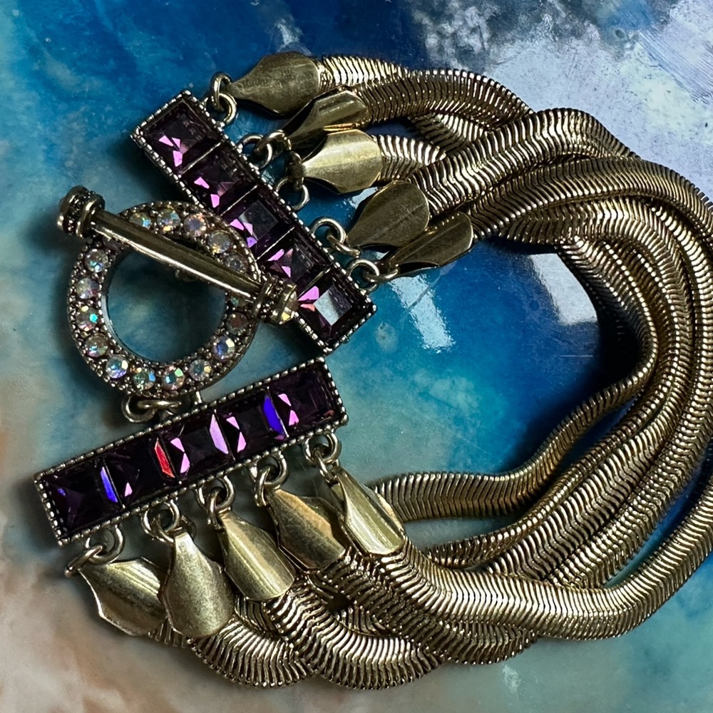 Gorgeous 7.5" Heidi Daus Crystal Statement Bracelet in Purple Amethyst and Gold - Picture 13 of 16